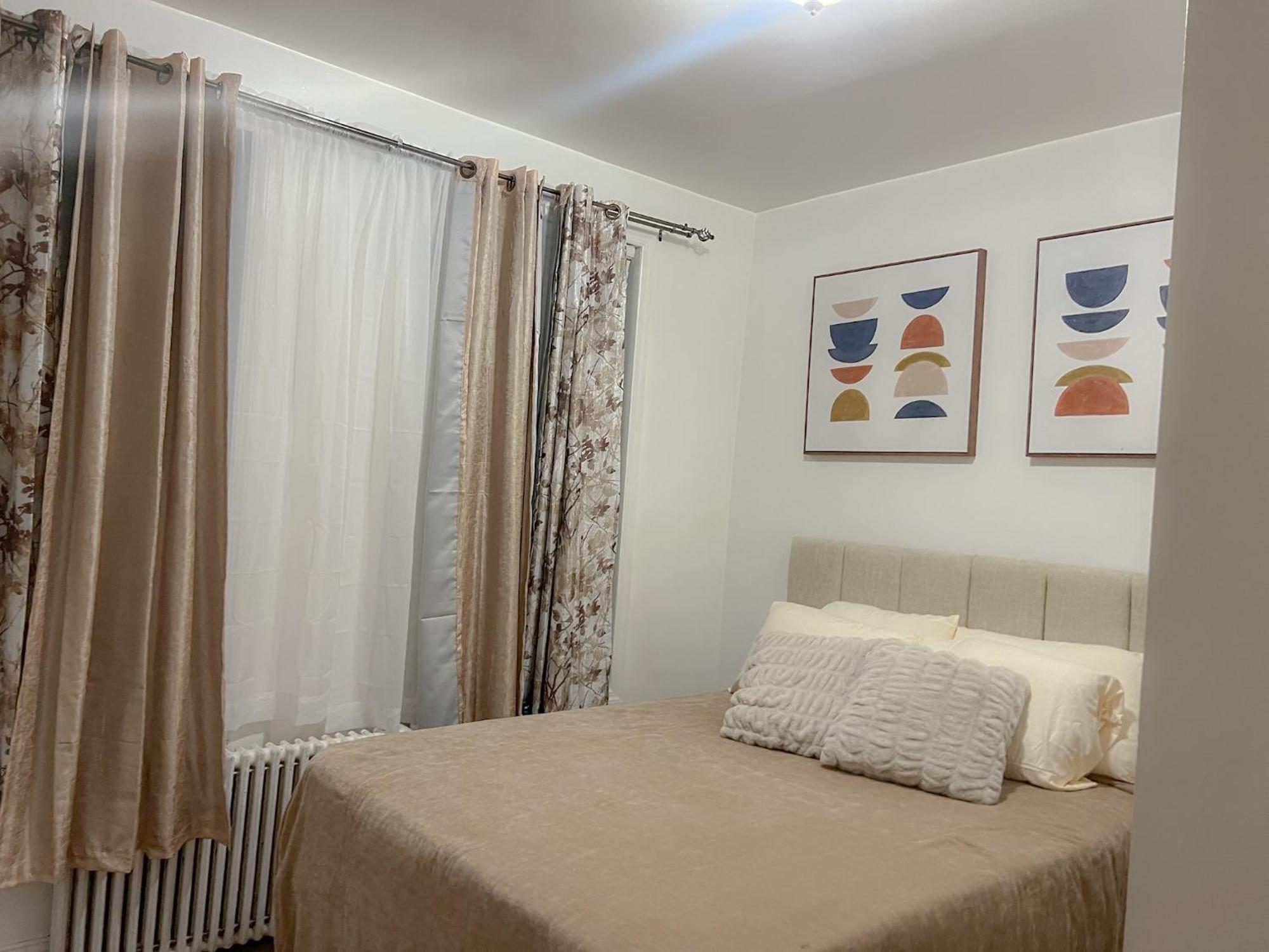 2 Bedroom Bliss In College Point Appartement New York